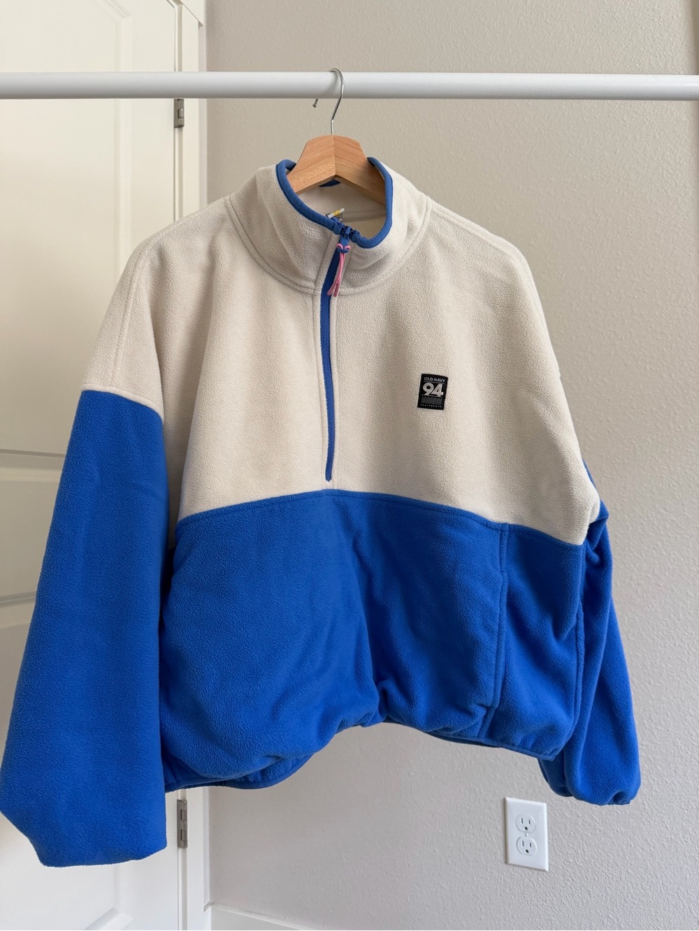 Old Navy White and Royal Blue Half-Zip Fleece Pullover